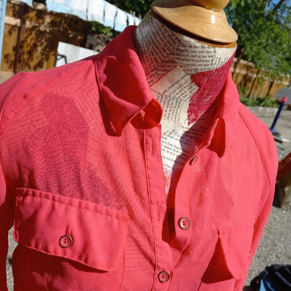 Pink button down sheer blouse - Picture 5 of 7